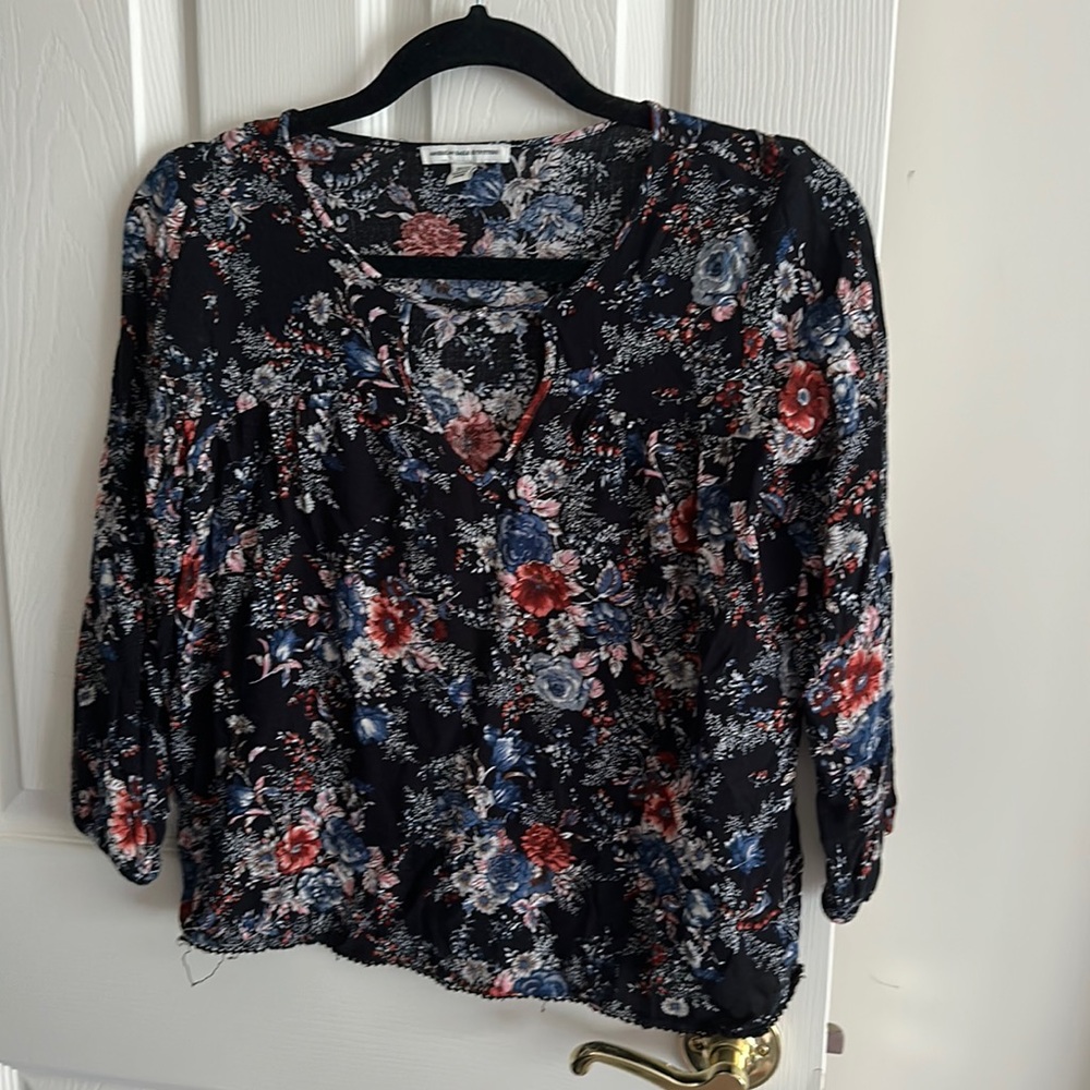 Women’s American Eagle long sleeve blouse